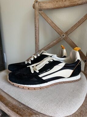 Oncept Toronto sneaker